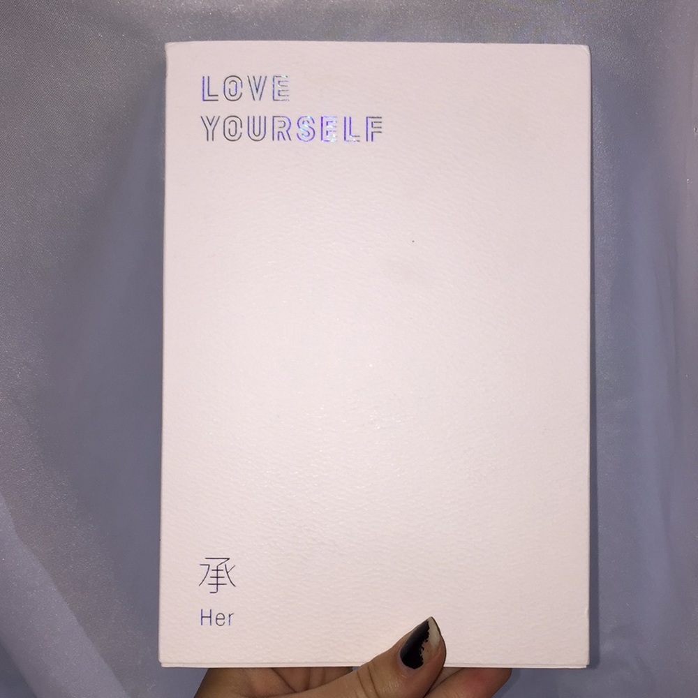 Official BTS love yourself her album version O